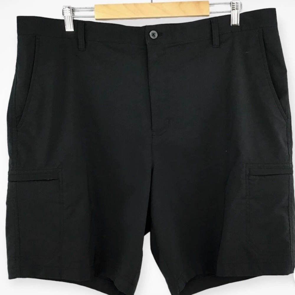 CHAPS Golf Shorts for Men